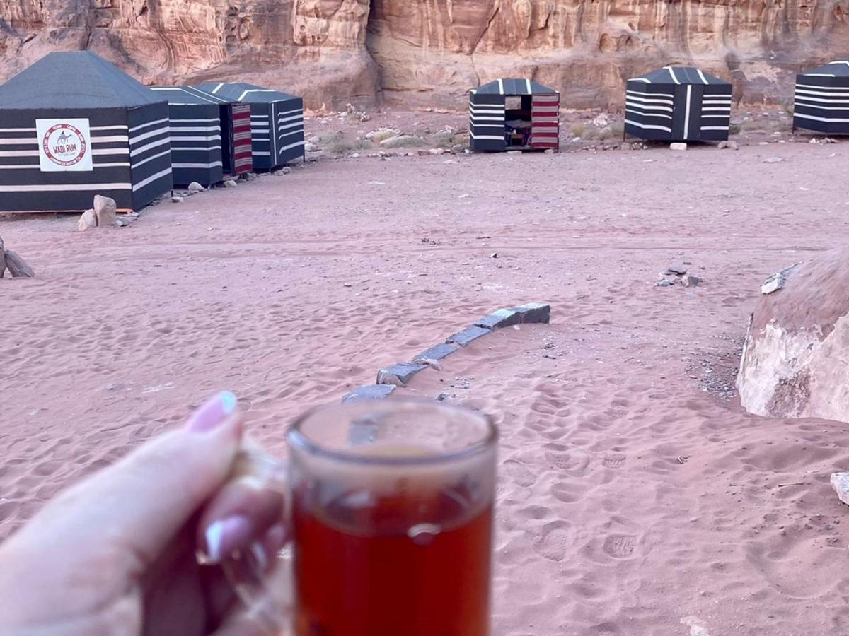Wadi Rum Moon Light Camp ภายนอก รูปภาพ
