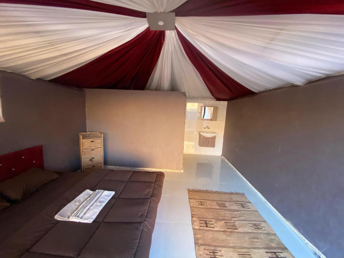 Wadi Rum Moon Light Camp ภายนอก รูปภาพ