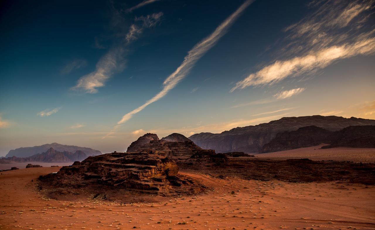 Wadi Rum Moon Light Camp ภายนอก รูปภาพ